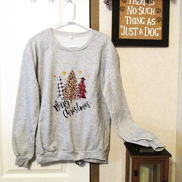 Christmas Sweatshirt - Picture 1 of 3